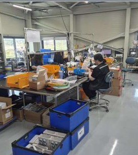 컨트롤러 조립 공정
